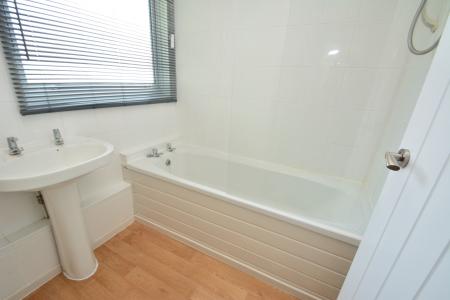 3 bedroom Terraced House for sale in Sunnymead, Sutton Hill, Telford, TF7