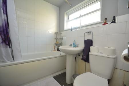 3 bedroom Terraced House for sale in Waverley, Woodside, Telford, TF7