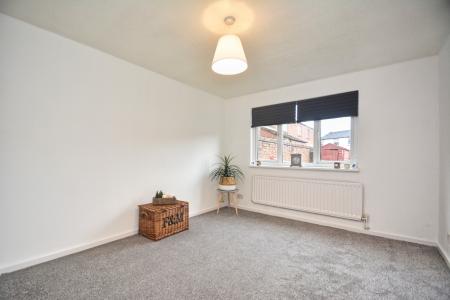 2 bedroom Semi-detached house for sale in Catterick Close, Leegomery, Telford, TF1