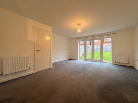 3 bedroom Semi-detached house to let in Pewitt Close, Shrewsbury, SY5