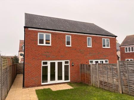 3 bedroom Semi-detached house to let in Pewitt Close, Shrewsbury, SY5