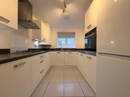 3 bedroom Semi-detached house to let in Pewitt Close, Shrewsbury, SY5