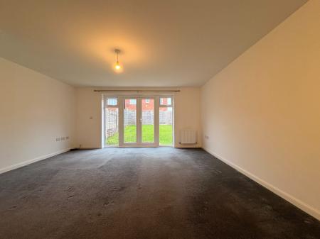 3 bedroom Semi-detached house to let in Pewitt Close, Shrewsbury, SY5