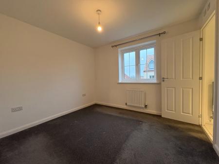 3 bedroom Semi-detached house to let in Pewitt Close, Shrewsbury, SY5