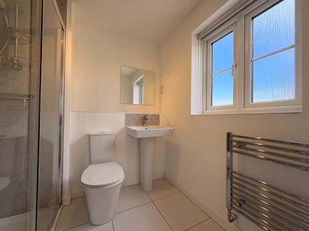 4 bedroom Detached house to let in Squinter Pip Way, Shrewsbury, SY5