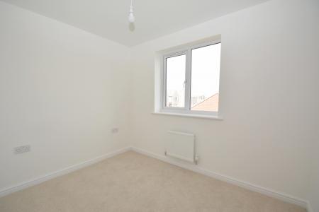 3 bedroom Semi-detached house to let in Whitehead Grove, Lawley, Telford, TF3