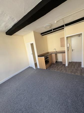 1 bedroom Flat to let in Broad Street, Ross-on-Wye, HR9