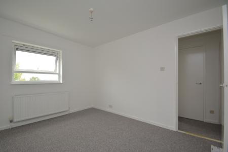 2 bedroom Maisonette to let in Beaconsfield, Telford, TF3