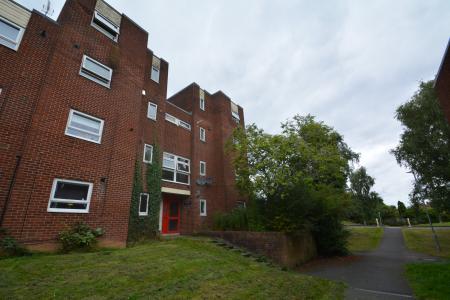 2 bedroom Maisonette to let in Beaconsfield, Telford, TF3