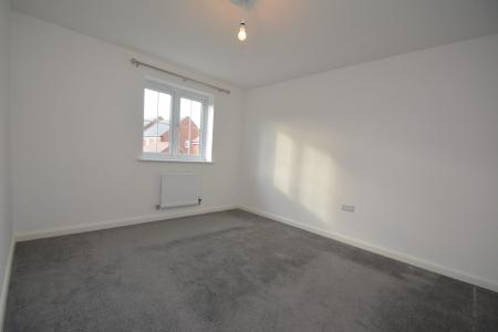 4 bedroom Detached house to let in Pewitt Close, Shrewsbury, SY5