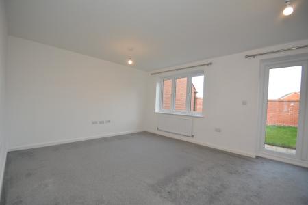 4 bedroom Detached house to let in Pewitt Close, Shrewsbury, SY5
