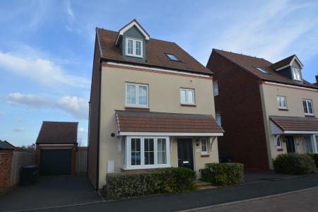 4 bedroom Detached house to let in Pewitt Close, Shrewsbury, SY5