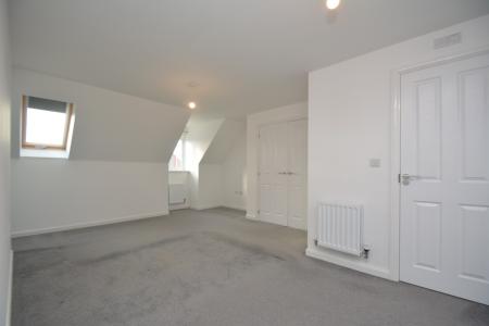 4 bedroom Detached house to let in Pewitt Close, Shrewsbury, SY5
