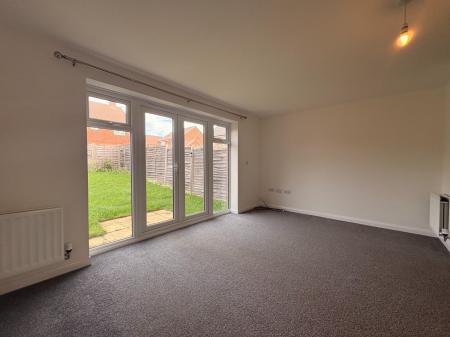 3 bedroom Semi-detached house to let in Pewit Close, Shrewsbury, SY5