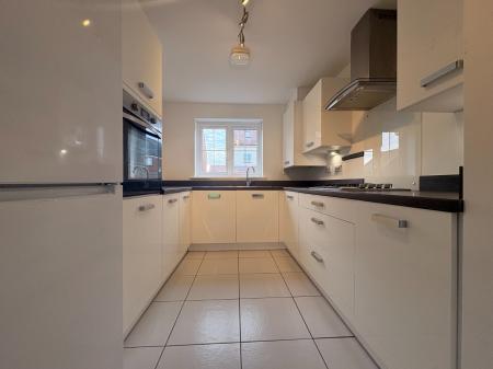 3 bedroom Semi-detached house to let in Pewit Close, Shrewsbury, SY5