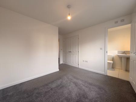 3 bedroom Semi-detached house to let in Pewit Close, Shrewsbury, SY5