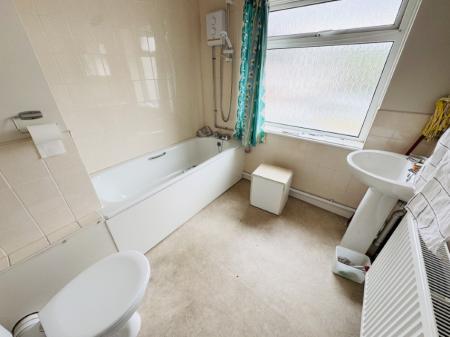 4 bedroom End of terrace house for sale in Arkley Grove, Hall Green, Birmingham, B28