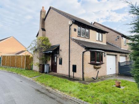 Rainsbrook Drive, Monkspath, Solihull, B90