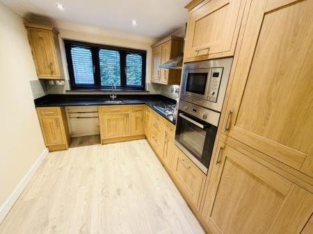 3 bedroom Link detached house to let in Rainsbrook Drive, Monkspath, Solihull, B90