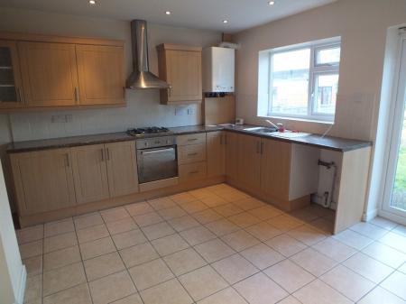 3 bedroom Semi-detached house to let in Cateswell Road, Birmingham, B11