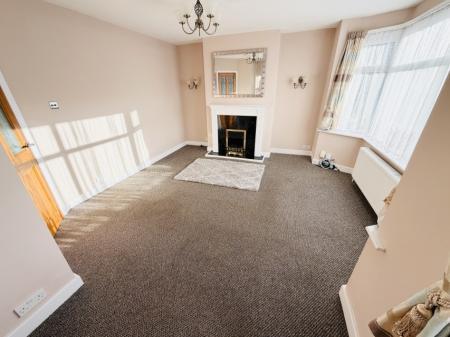 2 bedroom Semi-detached house for sale in Cranes Park Road, Sheldon, Birmingham, B26