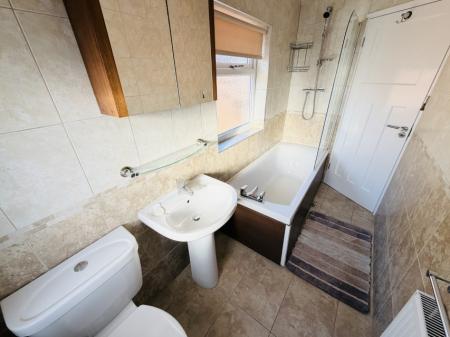 2 bedroom Semi-detached house for sale in Cranes Park Road, Sheldon, Birmingham, B26