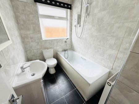 3 bedroom Bungalow to let in Elmay Road, Sheldon, Birmingham, B26