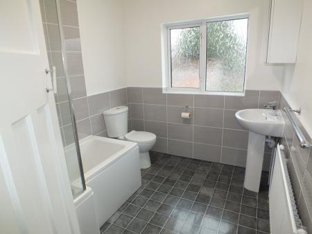 3 bedroom Semi-detached house to let in Runnymede Road, Birmingham, B11