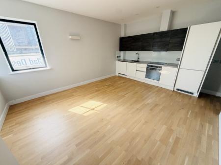 2 bedroom Apartment to let in Union Road, Solihull, B91