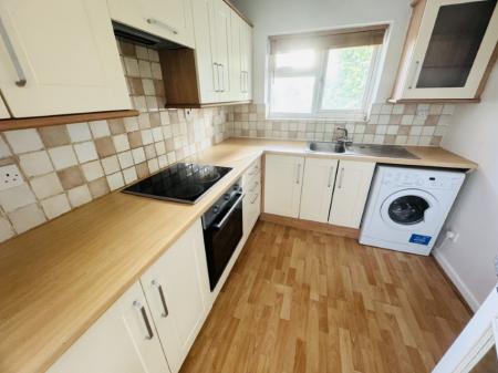 2 bedroom Apartment to let in Kingslea Road, Solihull, B91