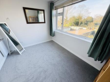 2 bedroom Apartment to let in Kingslea Road, Solihull, B91