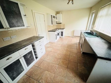 2 bedroom Terraced House to let in Chisholm Grove, Acocks Green, Birmingham, B27