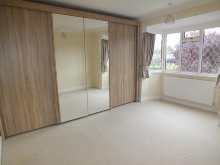 4 bedroom Detached house to let in Buryfield Road, Solihull, B91