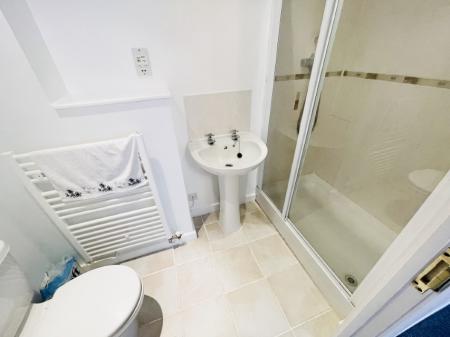 2 bedroom Apartment for sale in Main Street, Dickens Heath, Solihull, B90