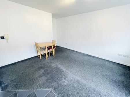2 bedroom Apartment for sale in Main Street, Dickens Heath, Solihull, B90