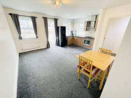 2 bedroom Apartment for sale in Main Street, Dickens Heath, Solihull, B90