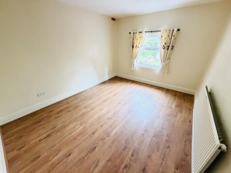 2 bedroom Flat to let in Shirley Road, Acocks Green, Birmingham, B27