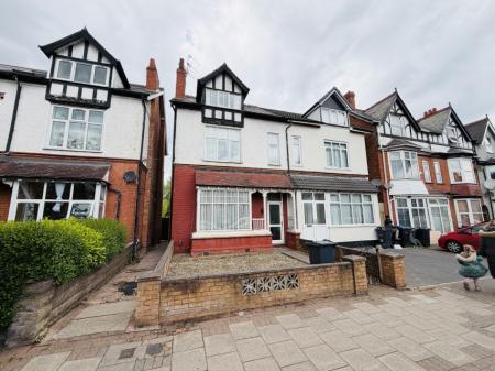 2 bedroom Flat to let in Shirley Road, Acocks Green, Birmingham, B27