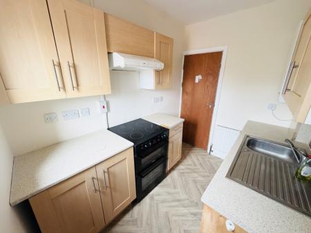 1 bedroom Flat to let in Silver Street, Kings Heath, Birmingham, B14