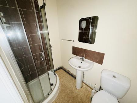 1 bedroom Flat to let in Silver Street, Kings Heath, Birmingham, B14