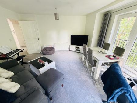 2 bedroom Flat to let in Starley Court, Acocks Green, Birmingham, B27