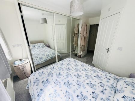 2 bedroom Flat to let in Starley Court, Acocks Green, Birmingham, B27