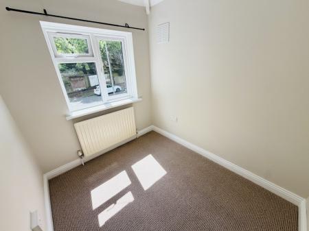 3 bedroom Semi-detached house to let in School Road, Hall Green, Birmingham, B28