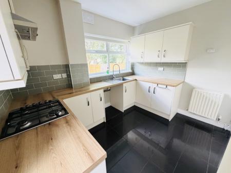3 bedroom Semi-detached house to let in School Road, Hall Green, Birmingham, B28