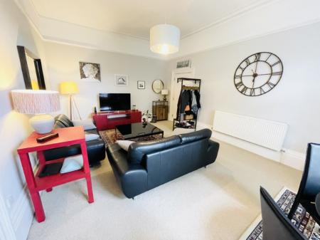 1 bedroom Flat to let in Kineton Green Road, Solihull, B92
