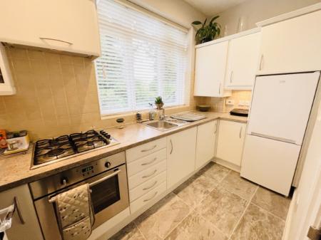 1 bedroom Flat to let in Kineton Green Road, Solihull, B92