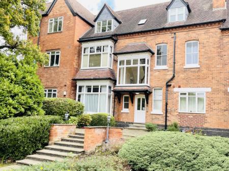 1 bedroom Flat to let in Kineton Green Road, Solihull, B92