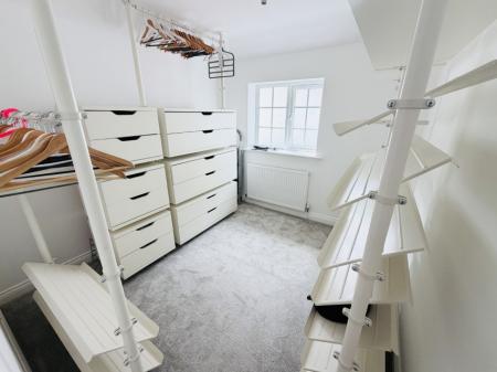 4 bedroom Semi-detached house to let in Ralph Road, Shirley, Solihull, B90