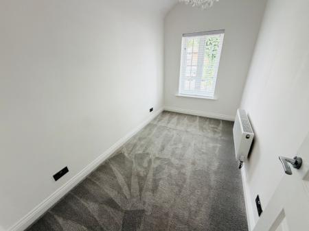 4 bedroom Semi-detached house to let in Ralph Road, Shirley, Solihull, B90