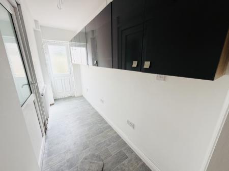 4 bedroom Semi-detached house to let in Ralph Road, Shirley, Solihull, B90